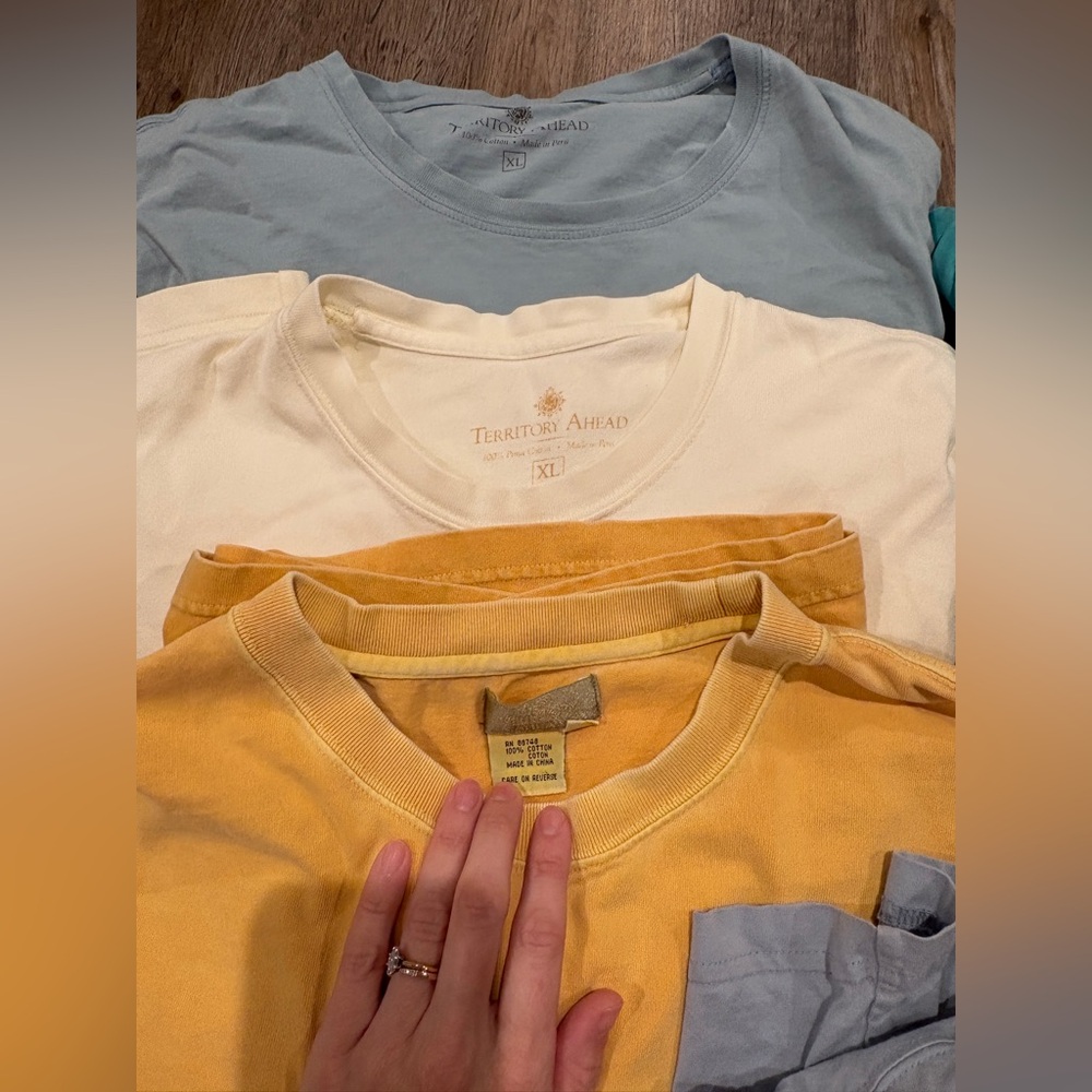 Territory Ahead Men’s T shirt bundle XL - Picture 3 of 4